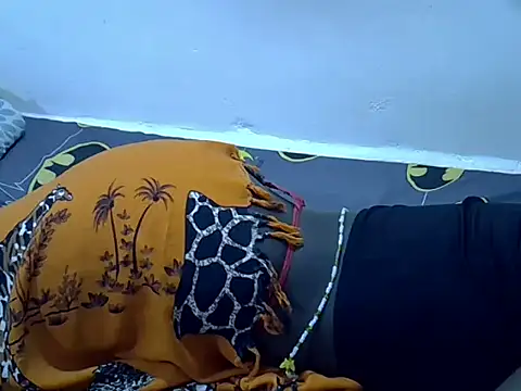 sweetvalleria online show from December 3, 2025, 2:52 am