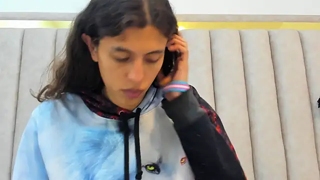 FreyaMoller online show from February 13, 2025, 6:38 pm