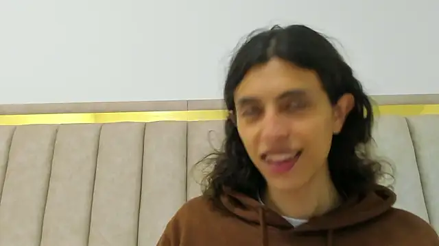 FreyaMoller online show from March 29, 2026, 7:14 pm