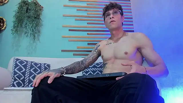 french sexx online show from November 25, 2025, 7:25 pm