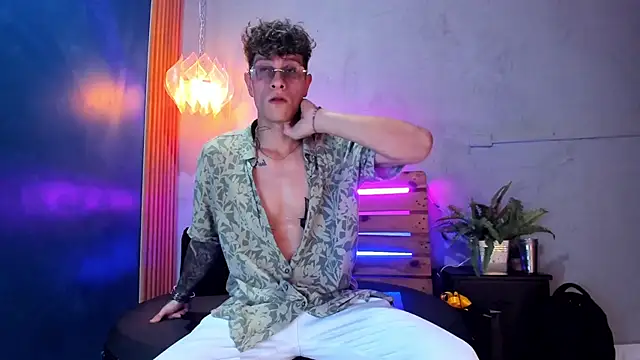 Snapshot of french_sexx chatting on January 7, 2026, 7:05 pm french sexx online show from January 7, 2026, 7:05 pm