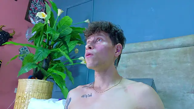 Snapshot of french_sexx chatting on January 18, 2026, 1:48 pm french sexx online show from January 18, 2026, 1:48 pm