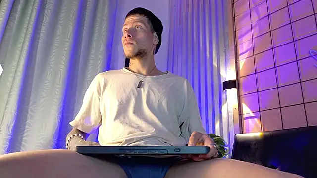 Snapshot of french_sexx chatting on February 26, 2026, 7:40 am french sexx online show from February 26, 2026, 7:40 am