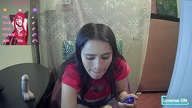 Hanha00 online show from March 3, 2026, 2:23 pm