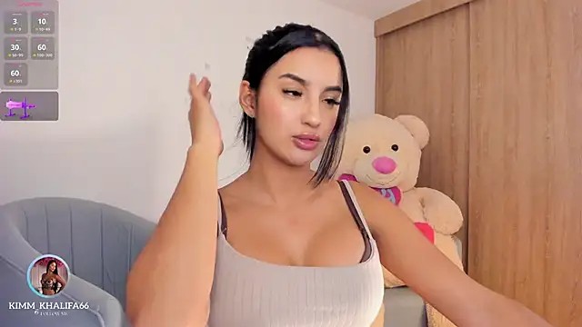 Snapshot of Kimm_khalifa chatting on November 11, 2025, 2:11 am Kimm khalifa online show from November 11, 2025, 2:11 am