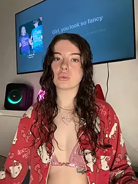 Kimi Ass online show from November 3, 2025, 1:56 pm