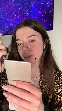 Kimi Ass online show from June 1, 2026, 9:33 am