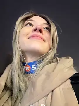 Snapshot of Times__Square chatting on December 27, 2024, 5:09 am Times Square online show from December 27, 2024, 5:09 am