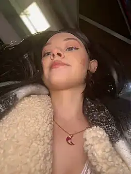 Snapshot of Times__Square chatting on February 13, 2025, 5:16 am Times Square online show from February 13, 2025, 5:16 am