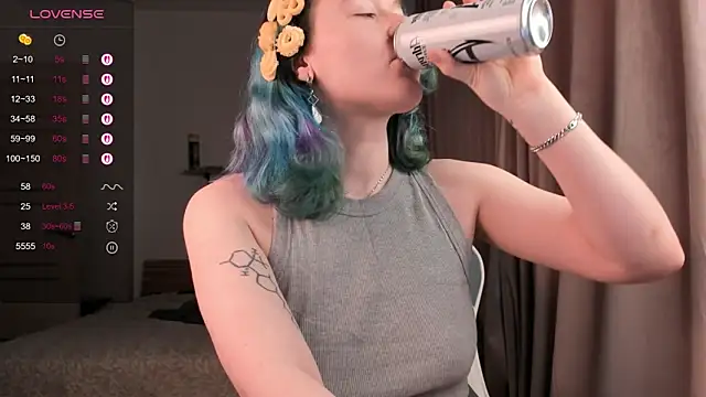 Snapshot of alisahug chatting on December 1, 2025, 10:09 am alisahug online show from December 1, 2025, 10:09 am