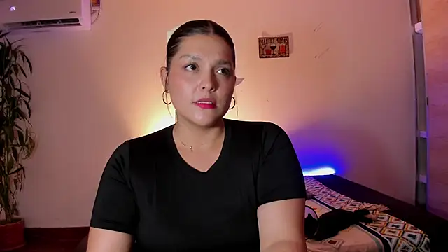 daniela moreno- online show from December 10, 2024, 11:19 pm