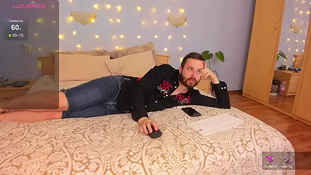 NikkiNSerdron online show from January 17, 2025, 3:45 am