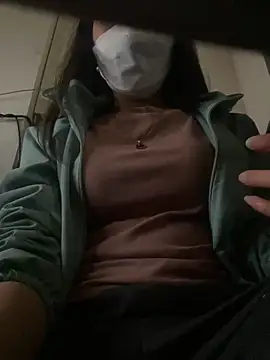 Snapshot of Tuongvy05 chatting on December 21, 2024, 1:21 pm Tuongvy05 online show from December 21, 2024, 1:21 pm