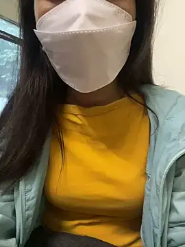 Snapshot of Tuongvy05 chatting on December 26, 2024, 1:40 am Tuongvy05 online show from December 26, 2024, 1:40 am