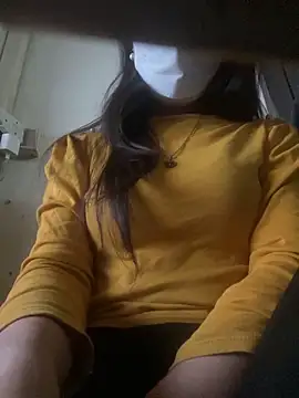 Snapshot of Tuongvy05 chatting on January 22, 2025, 11:45 am Tuongvy05 online show from January 22, 2025, 11:45 am