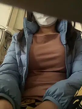 Snapshot of Tuongvy05 chatting on February 25, 2025, 8:36 am Tuongvy05 online show from February 25, 2025, 8:36 am