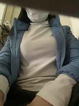 Snapshot of Tuongvy05 chatting on February 26, 2025, 5:20 am Tuongvy05 online show from February 26, 2025, 5:20 am