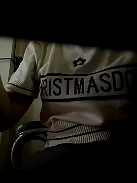 Snapshot of Tuongvy05 chatting on December 5, 2025, 5:09 pm Tuongvy05 online show from December 5, 2025, 5:09 pm