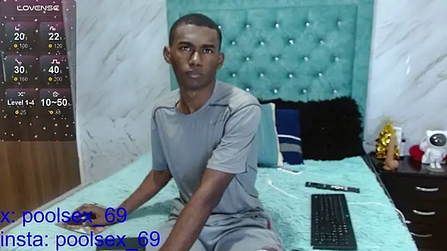 Snapshot of Poolsex_69 chatting on January 5, 2025, 1:36 pm Poolsex 69 online show from January 5, 2025, 1:36 pm