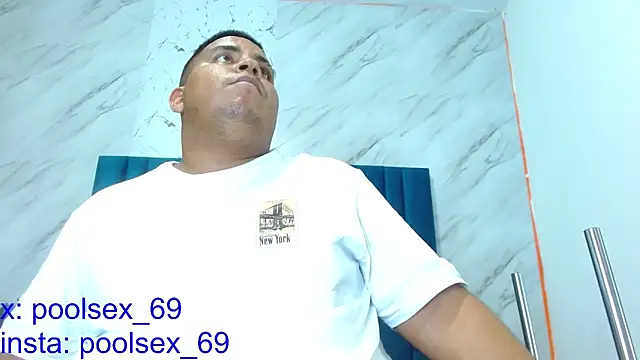 Snapshot of Poolsex_69 chatting on January 16, 2025, 9:40 pm Poolsex 69 online show from January 16, 2025, 9:40 pm