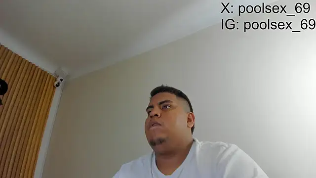 Snapshot of Poolsex_69 chatting on September 10, 2025, 8:09 pm Poolsex 69 online show from September 10, 2025, 8:09 pm