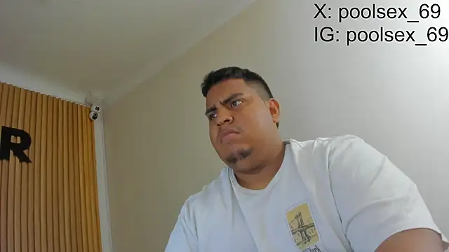 Snapshot of Poolsex_69 chatting on September 15, 2025, 1:55 pm Poolsex 69 online show from September 15, 2025, 1:55 pm