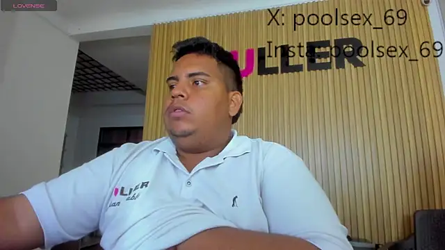 Snapshot of Poolsex_69 chatting on October 27, 2025, 8:24 pm Poolsex 69 online show from October 27, 2025, 8:24 pm