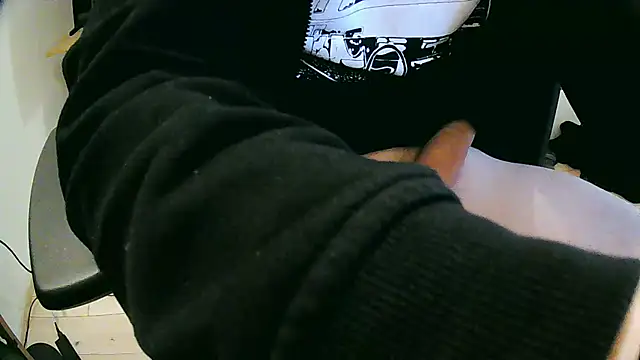 Snapshot of skinnyandthick chatting on March 2, 2025, 7:10 am skinnyandthick online show from March 2, 2025, 7:10 am