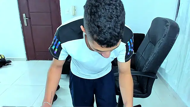 Snapshot of Chandler_ken chatting on February 17, 2026, 1:02 am Chandler ken online show from February 17, 2026, 1:02 am