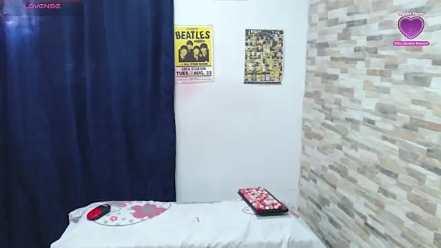 Snapshot of SamanthaSwan chatting on February 8, 2025, 1:11 pm SamanthaSwan online show from February 8, 2025, 1:11 pm