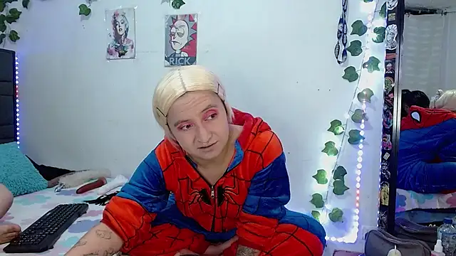 Snapshot of the_lesbian_game chatting on October 22, 2025, 3:29 am the lesbian game online show from October 22, 2025, 3:29 am