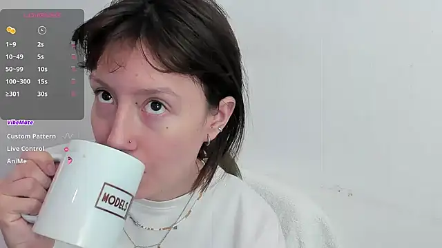 lizzy davis 1 online show from January 20, 2025, 3:48 am