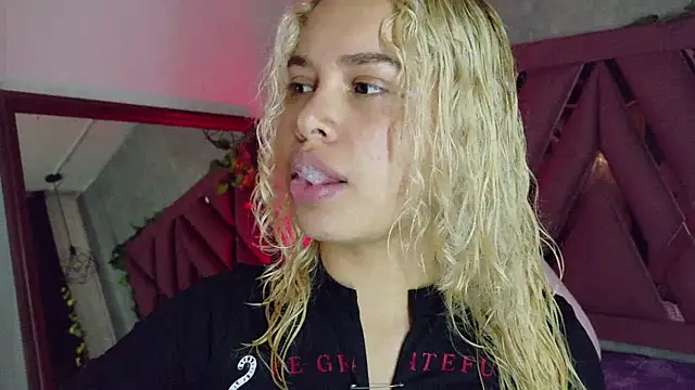 Haelycute online show from February 12, 2026, 12:00 pm