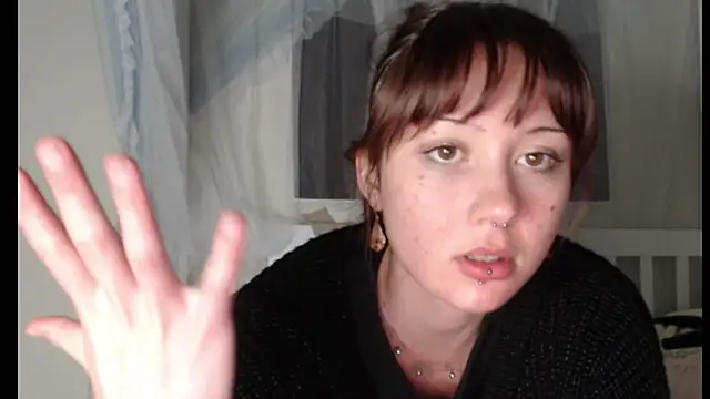 Snapshot of fern4ever chatting on March 9, 2025, 6:39 am fern4ever online show from March 9, 2025, 6:39 am