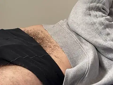 Snapshot of YoungHairyBi chatting on September 9, 2025, 12:15 pm YoungHairyBi online show from September 9, 2025, 12:15 pm