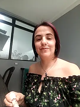 Snapshot of IsisBlake chatting on December 15, 2025, 4:00 pm IsisBlake online show from December 15, 2025, 4:00 pm