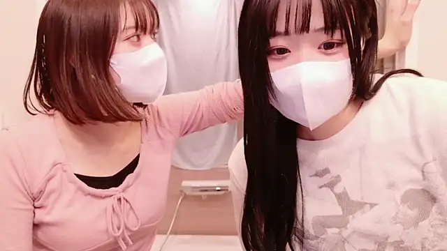 Snapshot of Mia--meow chatting on December 27, 2024, 4:10 pm Mia--meow online show from December 27, 2024, 4:10 pm