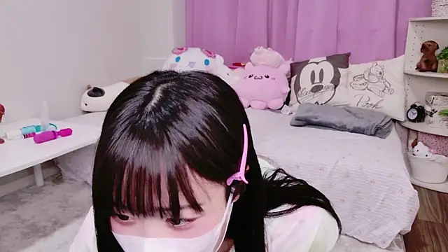 Snapshot of Mia--meow chatting on March 12, 2025, 12:04 pm Mia--meow online show from March 12, 2025, 12:04 pm