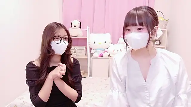 Snapshot of Mia--meow chatting on September 20, 2025, 11:44 am Mia--meow online show from September 20, 2025, 11:44 am