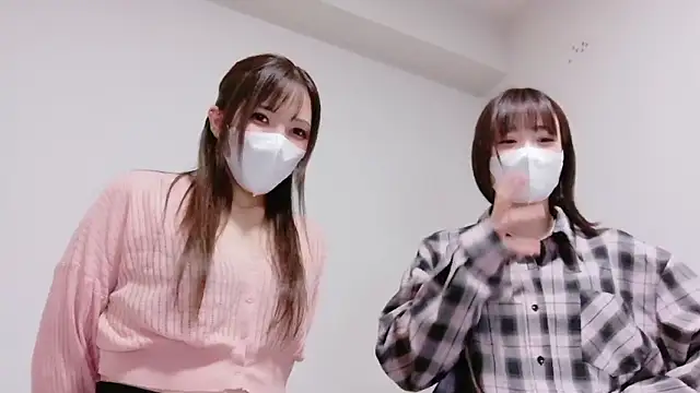 Snapshot of Mia--meow chatting on October 26, 2025, 11:38 am Mia--meow online show from October 26, 2025, 11:38 am