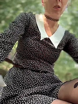 Snapshot of Crazy-Rosa chatting on September 11, 2025, 6:35 am Crazy-Rosa online show from September 11, 2025, 6:35 am