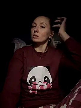 Snapshot of Crazy-Rosa chatting on October 9, 2025, 2:15 pm Crazy-Rosa online show from October 9, 2025, 2:15 pm