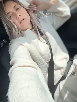 Crazy-Rosa online show from March 17, 2026, 7:01 am