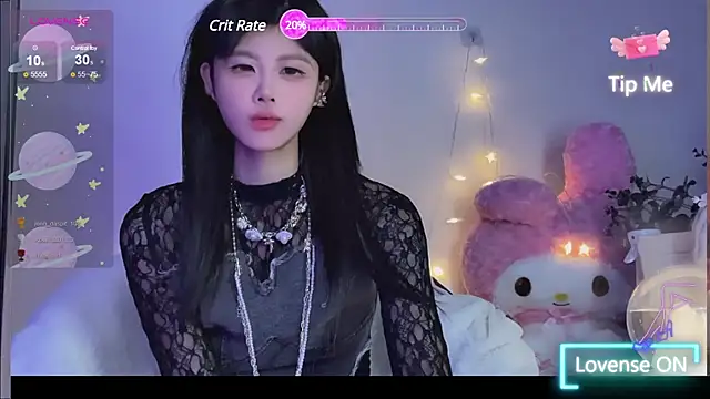 Snapshot of O0_0Q chatting on December 15, 2024, 9:56 am O0 0Q online show from December 15, 2024, 9:56 am