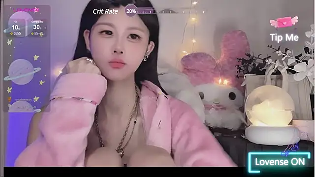 Snapshot of O0_0Q chatting on December 17, 2024, 4:53 pm O0 0Q online show from December 17, 2024, 4:53 pm