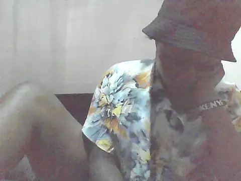 Snapshot of EBONYVANILLA02 chatting on July 6, 2026, 11:18 am EBONYVANILLA02 online show from July 6, 2026, 11:18 am