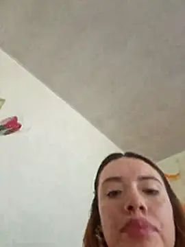 Snapshot of valery_mora chatting on November 12, 2025, 3:56 pm valery mora online show from November 12, 2025, 3:56 pm