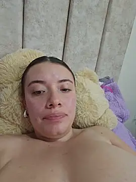 valery mora online show from February 14, 2026, 10:28 pm