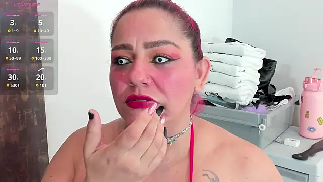 Aaliyah Padron online show from December 28, 2024, 8:15 pm