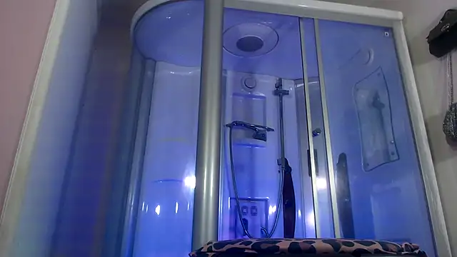 sexy-luna-star-ts online show from November 3, 2025, 10:42 pm